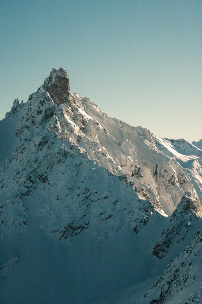 A view of the 3 Vallées ski area from Courchevel : unique panoramas!