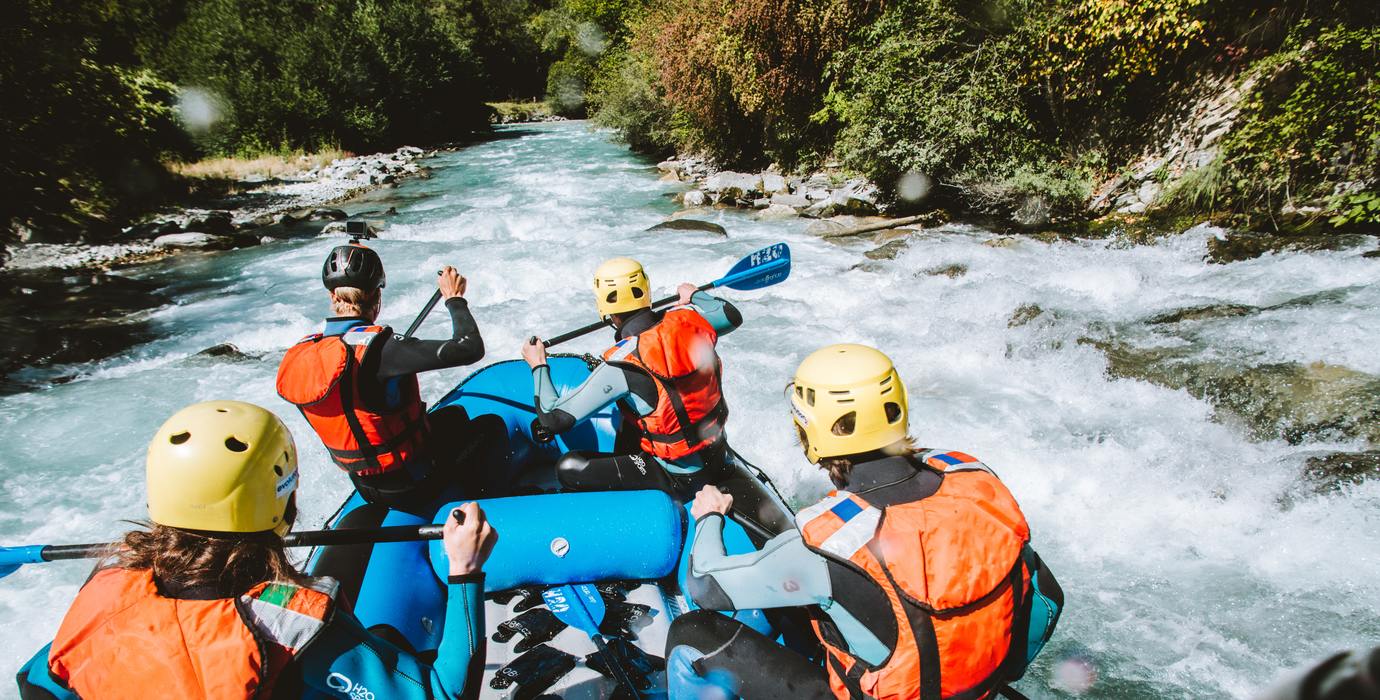 Rafting entre amis dans Les 3 Vallées