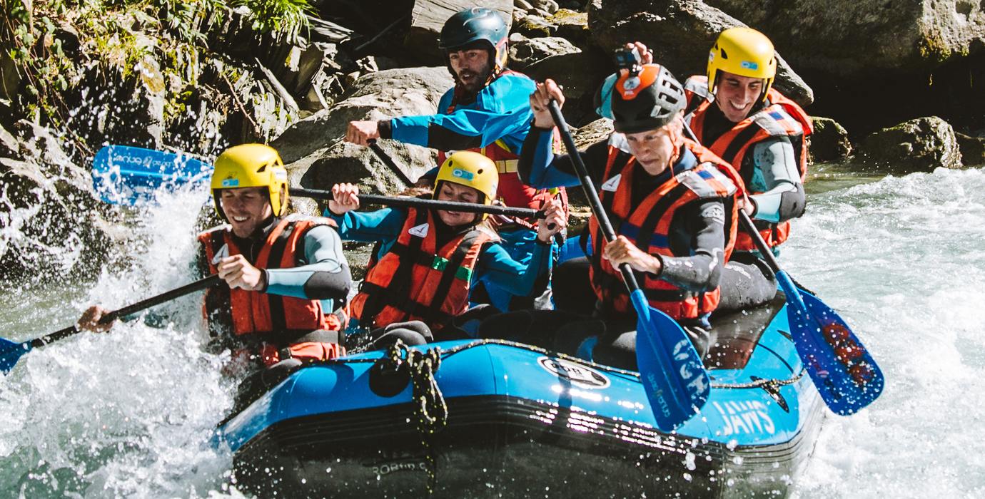 Plongez dans l'Aventure en rafting des 3 Vallées