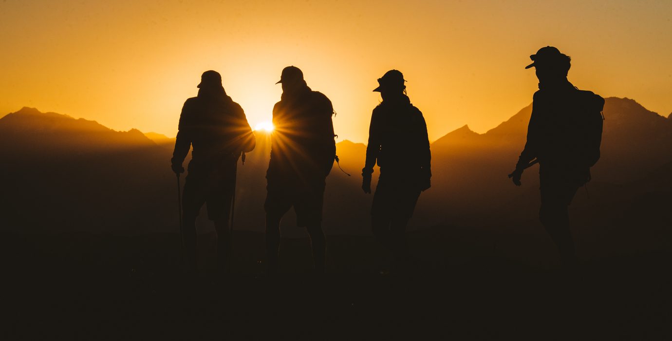 Le coucher de soleil, un moment à partager entre amis dans Les 3 Vallées