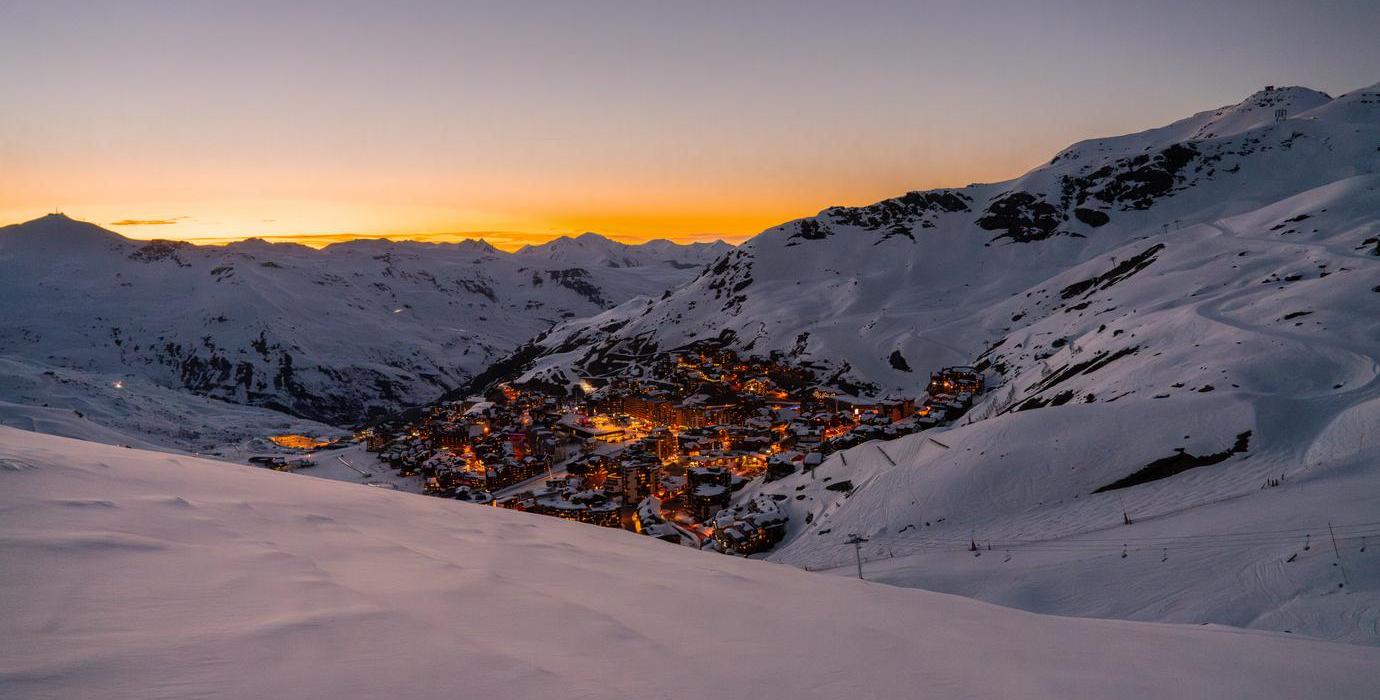 Vue sur les montagnes de Val Thorens dans Les 3 Vallées