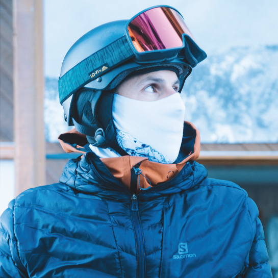 Tour de cou ski et masque anti-covid obligatoire